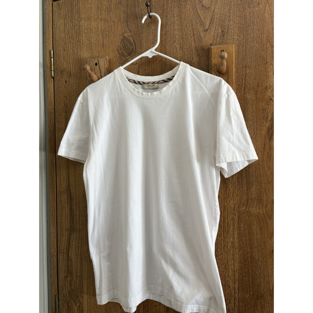 White Men's Burberry Tshirt Size M-L
